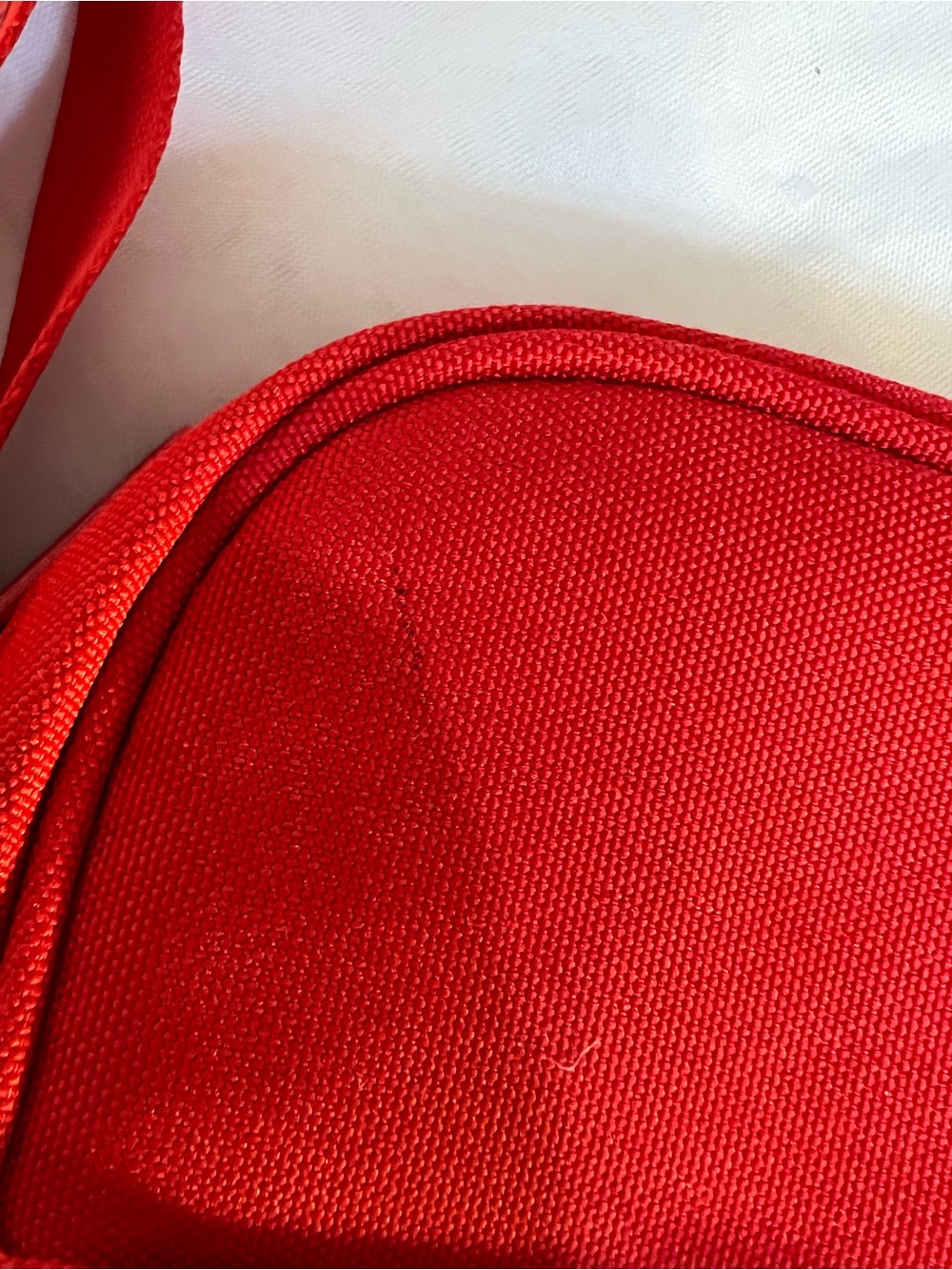 PINK Victoria's Secret Athleisure red crossbody purse - Picture 3 of 8